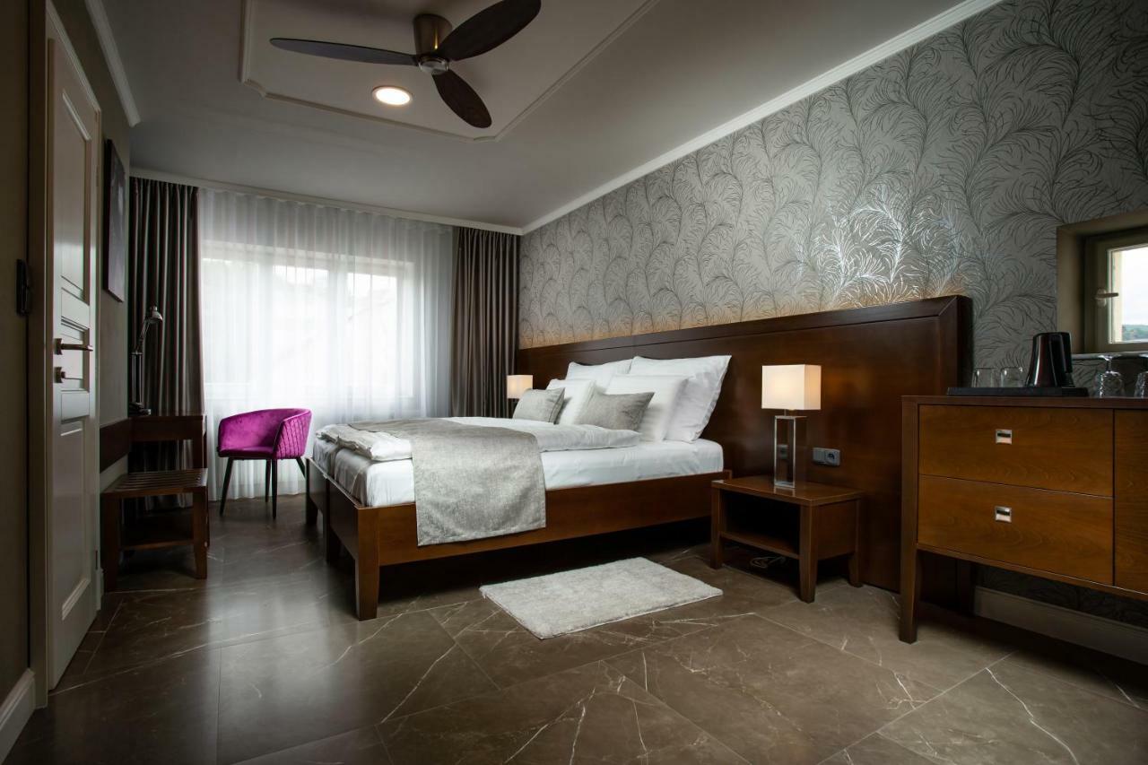 Hotel Anna Beroun  Dış mekan fotoğraf